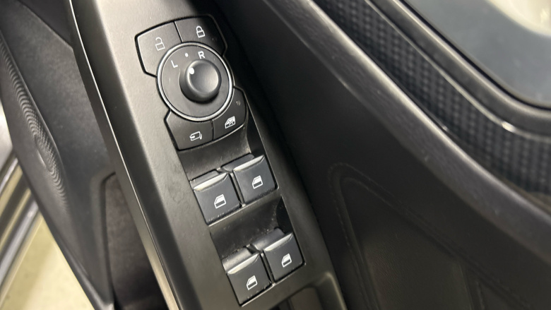 Ford Focus 1.0 EcoBoost Hybrid mHEV 155 ST-Line Edition 5dr Petrol Hatchback